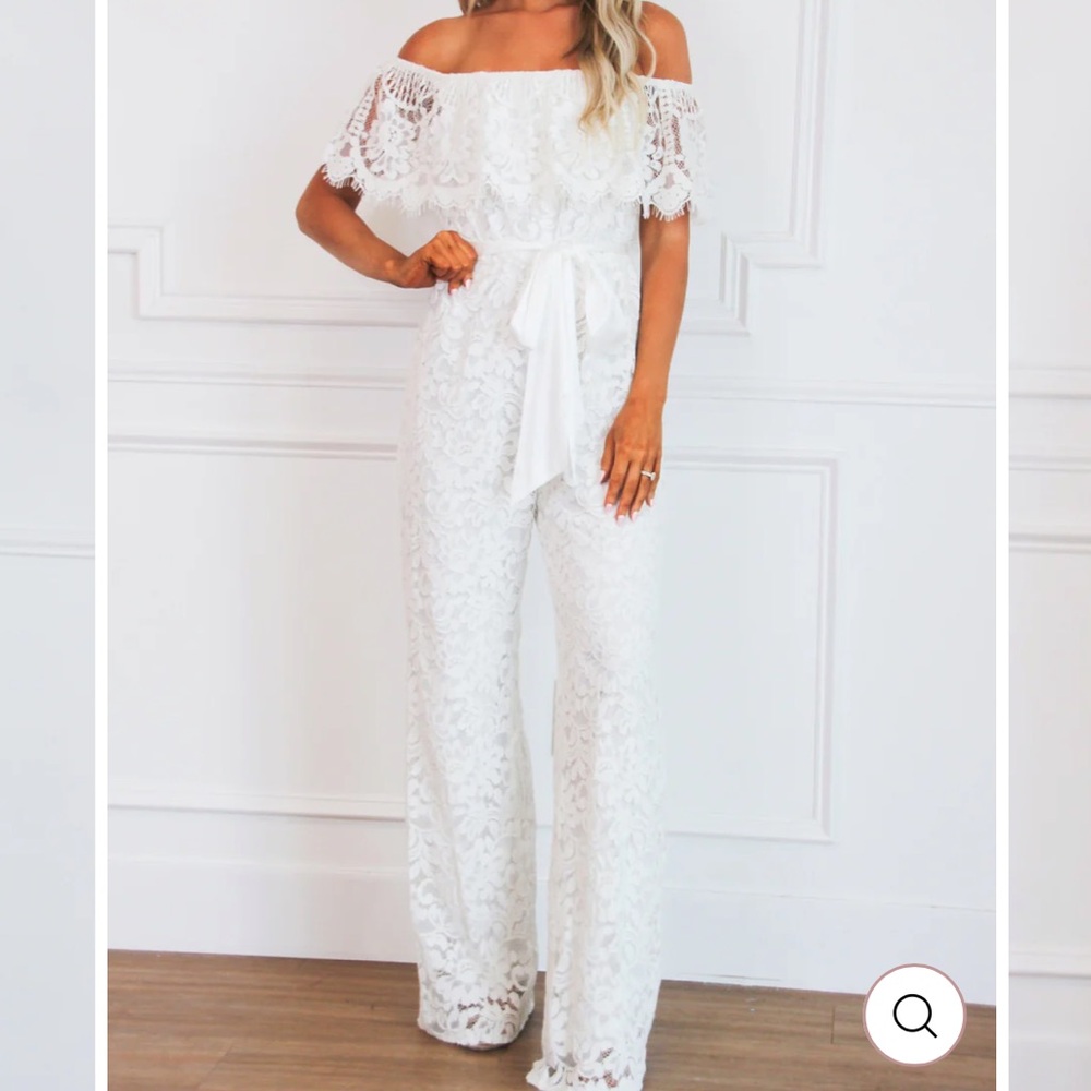 Elegant/Bridal Off-White Lace Off-Shoulder Jumpsuit; Elastic Waist